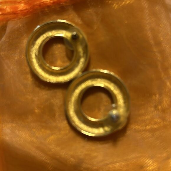Vintage Monet Gold Tone Chunky Hoop Earrings - Picture 3 of 4